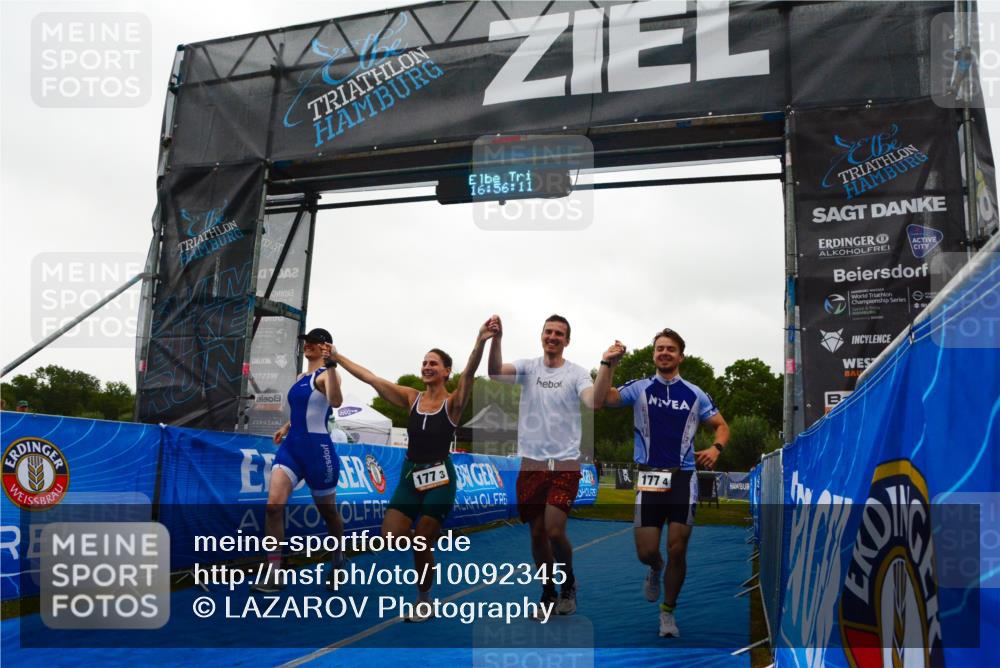 30.08.2026 - Elbe Triathlon Hamburg LAZAROV Photography http://msf.ph/oto/10092345 30.08.2026 16:56:10 Ziel  meine-sportfotos.de
