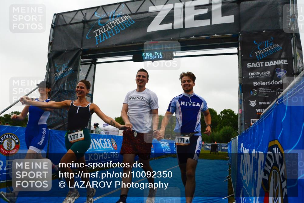 30.08.2026 - Elbe Triathlon Hamburg LAZAROV Photography http://msf.ph/oto/10092350 30.08.2026 16:56:11 Ziel  meine-sportfotos.de