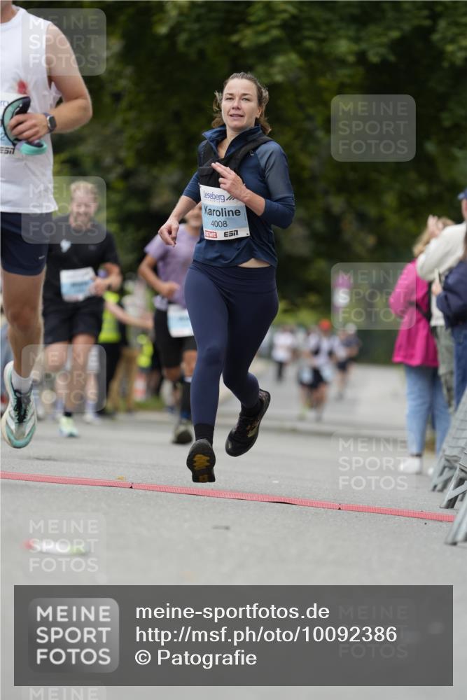 30.08.2026 - Blankeneser Heldenlauf Patografie http://msf.ph/oto/10092386 30.08.2026 12:31:15 Ziel 2705, 4008, 4210, 4394, 4395, 4421, 4422 meine-sportfotos.de