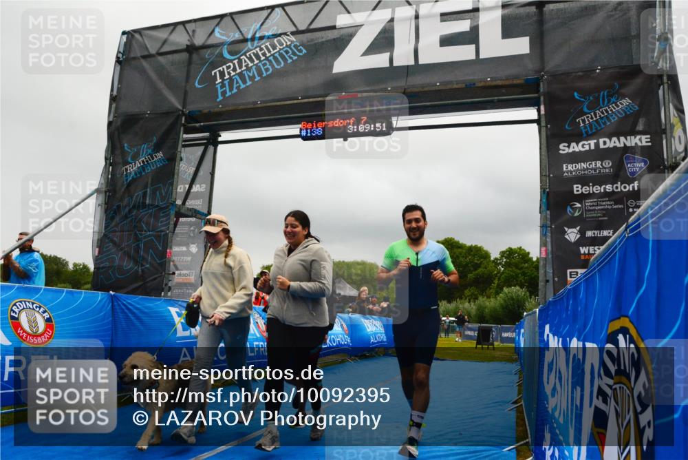 30.08.2026 - Elbe Triathlon Hamburg LAZAROV Photography http://msf.ph/oto/10092395 30.08.2026 17:09:50 Ziel  meine-sportfotos.de