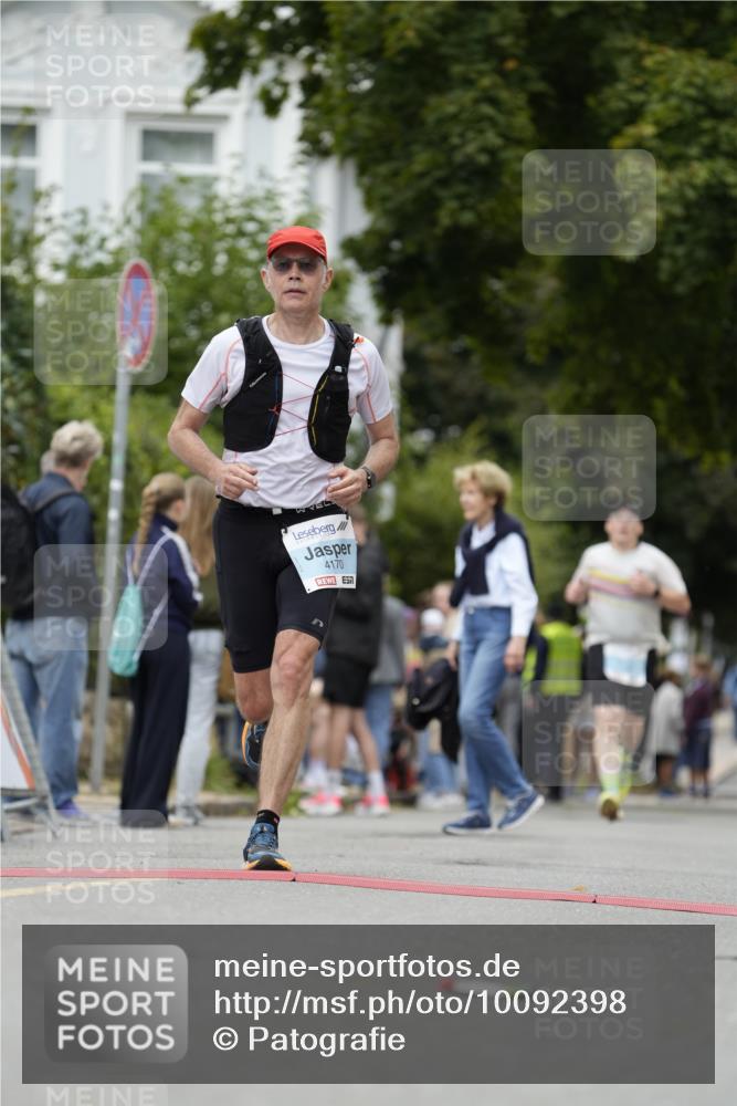 30.08.2026 - Blankeneser Heldenlauf Patografie http://msf.ph/oto/10092398 30.08.2026 12:31:32 Ziel 4170, 4203 meine-sportfotos.de