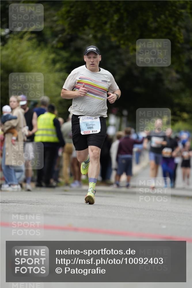 30.08.2026 - Blankeneser Heldenlauf Patografie http://msf.ph/oto/10092403 30.08.2026 12:31:34 Ziel 4170, 4203, 4486 meine-sportfotos.de