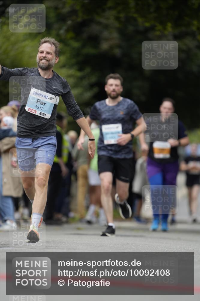 30.08.2026 - Blankeneser Heldenlauf Patografie http://msf.ph/oto/10092408 30.08.2026 12:31:48 Ziel  meine-sportfotos.de
