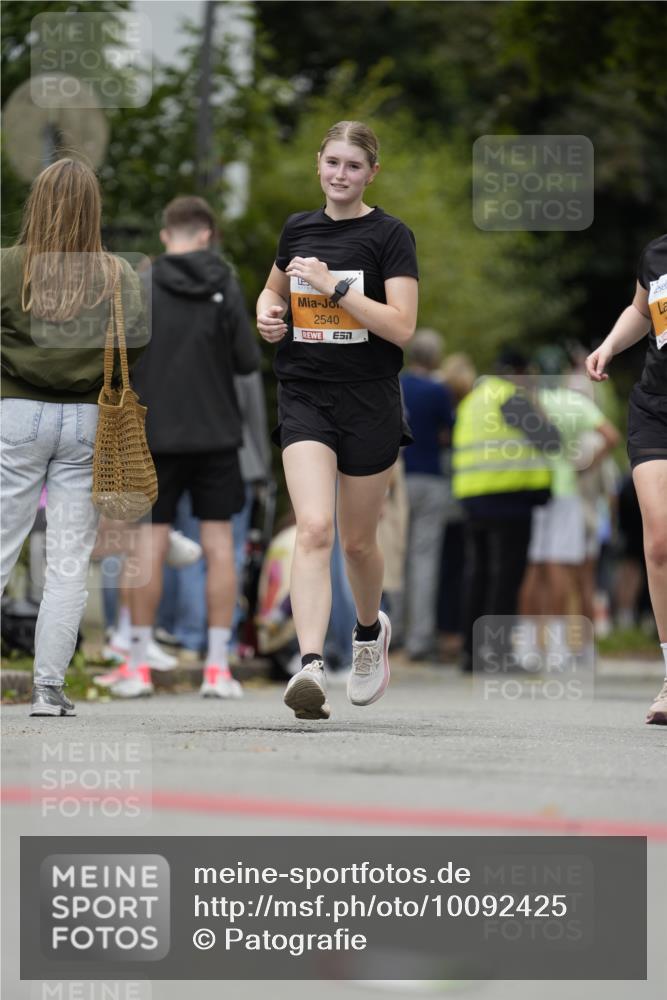 30.08.2026 - Blankeneser Heldenlauf Patografie http://msf.ph/oto/10092425 30.08.2026 12:32:11 Ziel 2325 meine-sportfotos.de