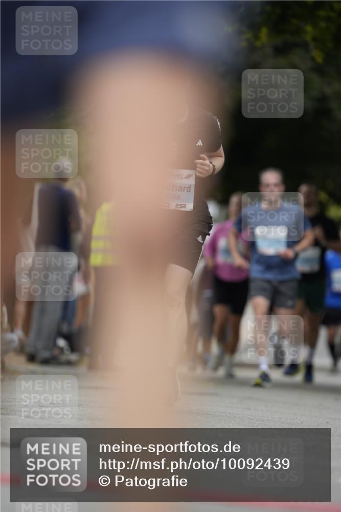 30.08.2026 - Blankeneser Heldenlauf Patografie http://msf.ph/oto/10092439 30.08.2026 12:33:01 Ziel 2110, 4131, 4483 meine-sportfotos.de