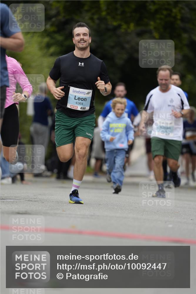 30.08.2026 - Blankeneser Heldenlauf Patografie http://msf.ph/oto/10092447 30.08.2026 12:33:10 Ziel 4011, 4068, 4096, 4364 meine-sportfotos.de