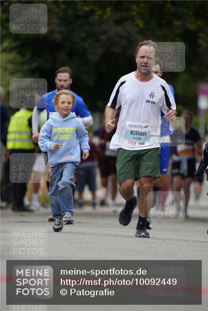 30.08.2026 - Blankeneser Heldenlauf Patografie http://msf.ph/oto/10092449 30.08.2026 12:33:12 Ziel 4011, 4068, 4096, 4364 meine-sportfotos.de