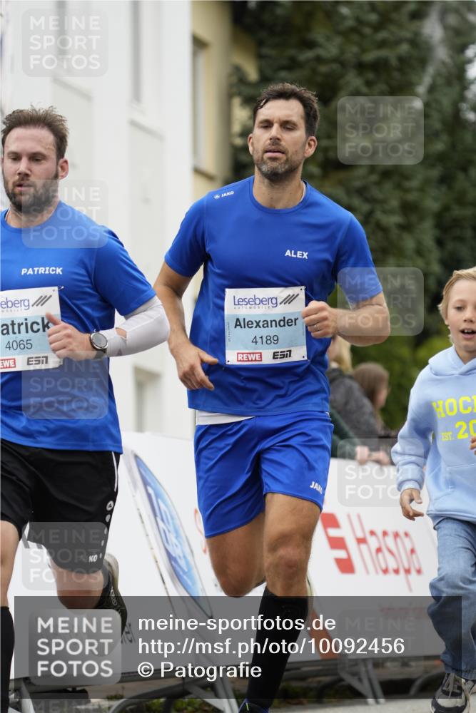 30.08.2026 - Blankeneser Heldenlauf Patografie http://msf.ph/oto/10092456 30.08.2026 12:33:23 Ziel 4065, 4139, 4189, 4298 meine-sportfotos.de