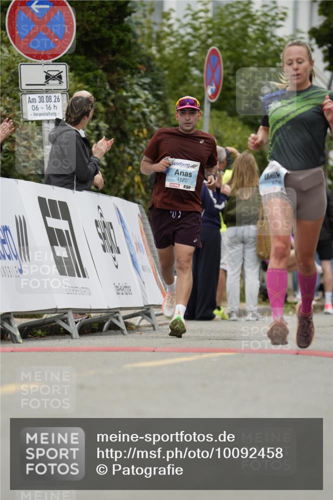 30.08.2026 - Blankeneser Heldenlauf Patografie http://msf.ph/oto/10092458 30.08.2026 12:33:27 Ziel 2117, 4065, 4122, 4139, 4189, 4298 meine-sportfotos.de