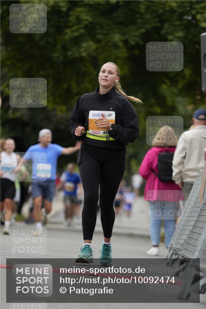 30.08.2026 - Blankeneser Heldenlauf Patografie http://msf.ph/oto/10092474 30.08.2026 12:33:46 Ziel 2839, 4040, 4365, 4429, 4488 meine-sportfotos.de