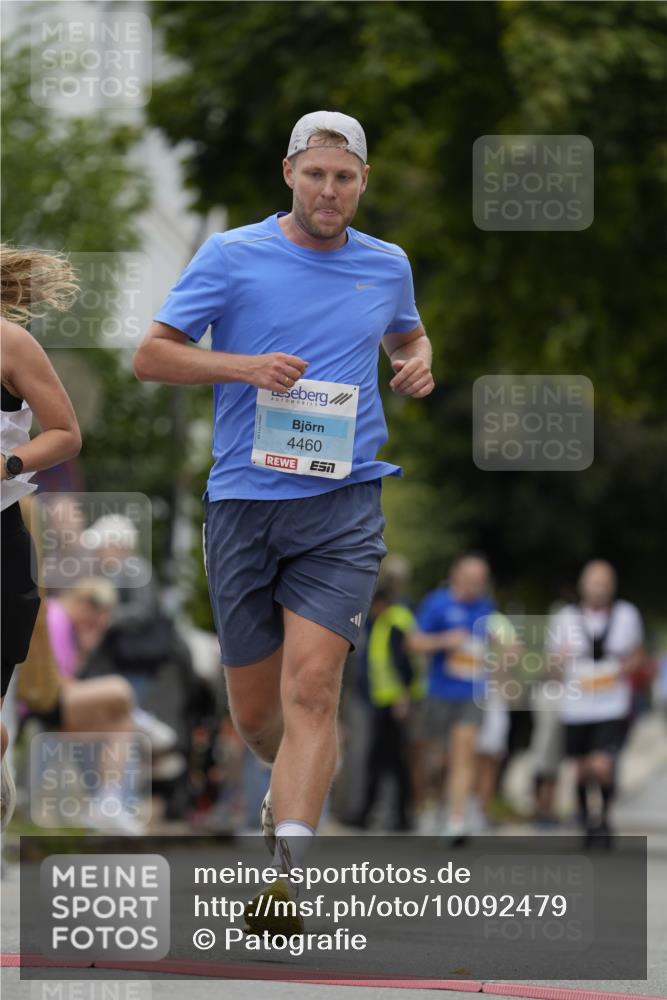 30.08.2026 - Blankeneser Heldenlauf Patografie http://msf.ph/oto/10092479 30.08.2026 12:33:53 Ziel 2839, 4365, 4429, 4460, 4461 meine-sportfotos.de