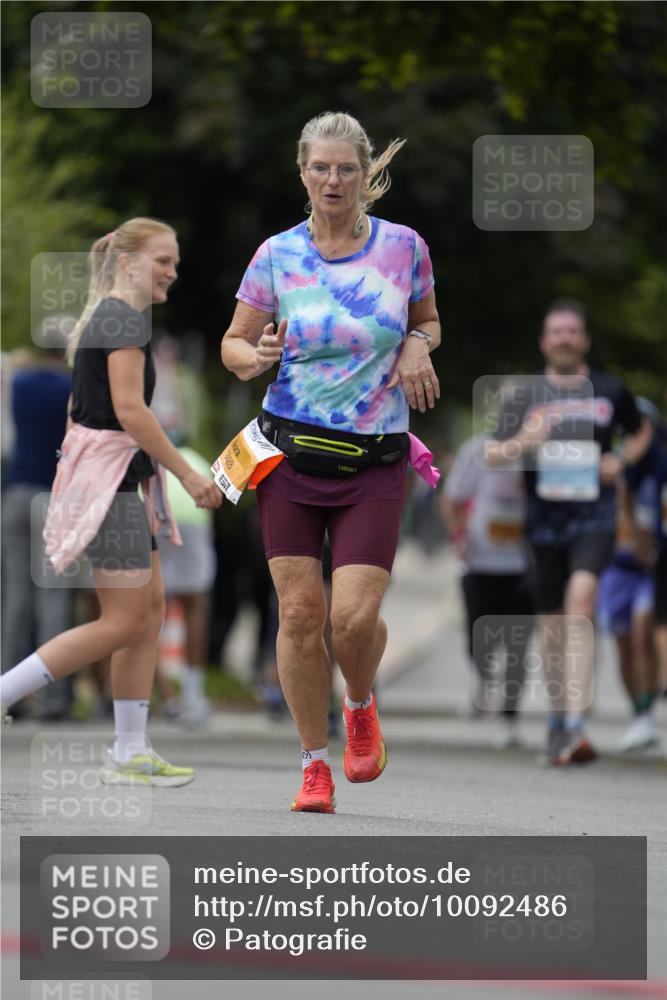 30.08.2026 - Blankeneser Heldenlauf Patografie http://msf.ph/oto/10092486 30.08.2026 12:34:10 Ziel 2302, 2561 meine-sportfotos.de