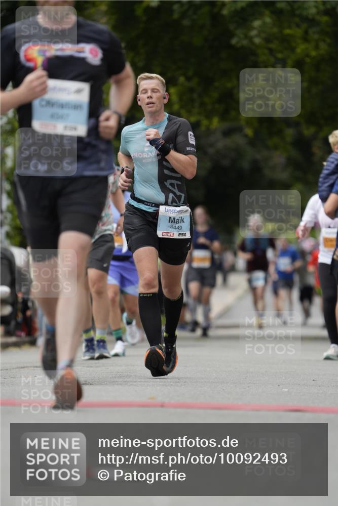 30.08.2026 - Blankeneser Heldenlauf Patografie http://msf.ph/oto/10092493 30.08.2026 12:34:21 Ziel 2928, 4347, 4449 meine-sportfotos.de
