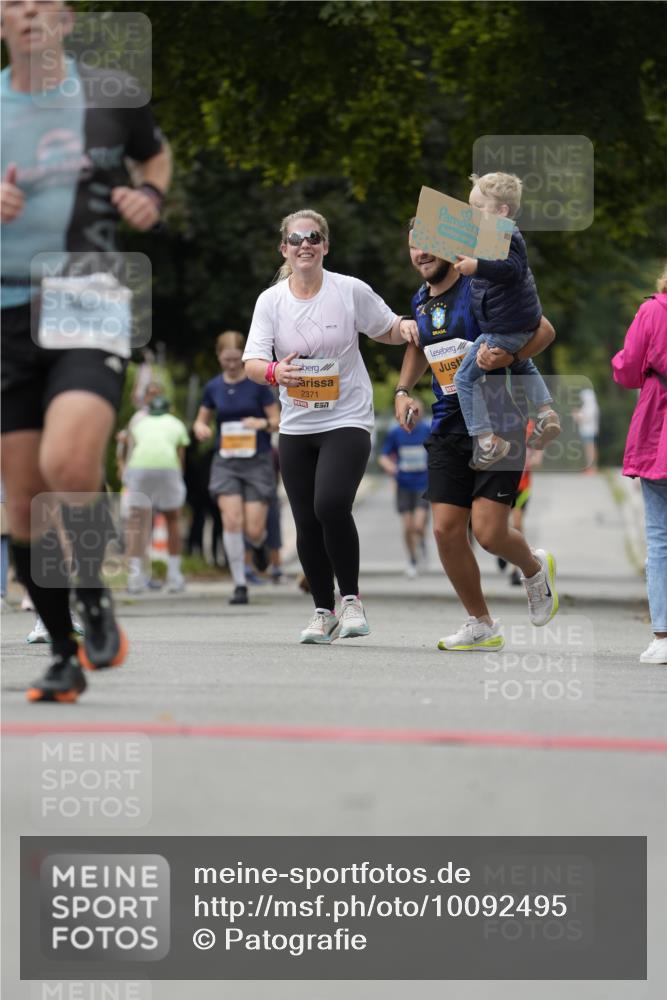 30.08.2026 - Blankeneser Heldenlauf Patografie http://msf.ph/oto/10092495 30.08.2026 12:34:23 Ziel 2928, 4347, 4449 meine-sportfotos.de