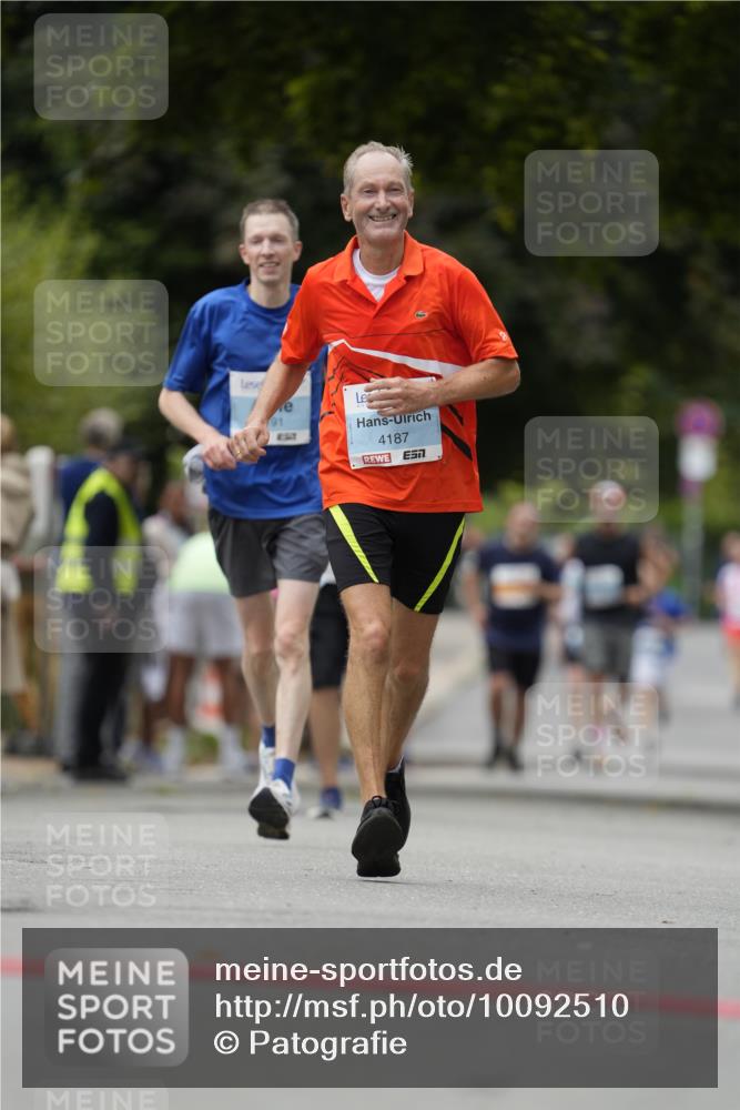 30.08.2026 - Blankeneser Heldenlauf Patografie http://msf.ph/oto/10092510 30.08.2026 12:34:40 Ziel 2628, 2844, 4187, 4435 meine-sportfotos.de