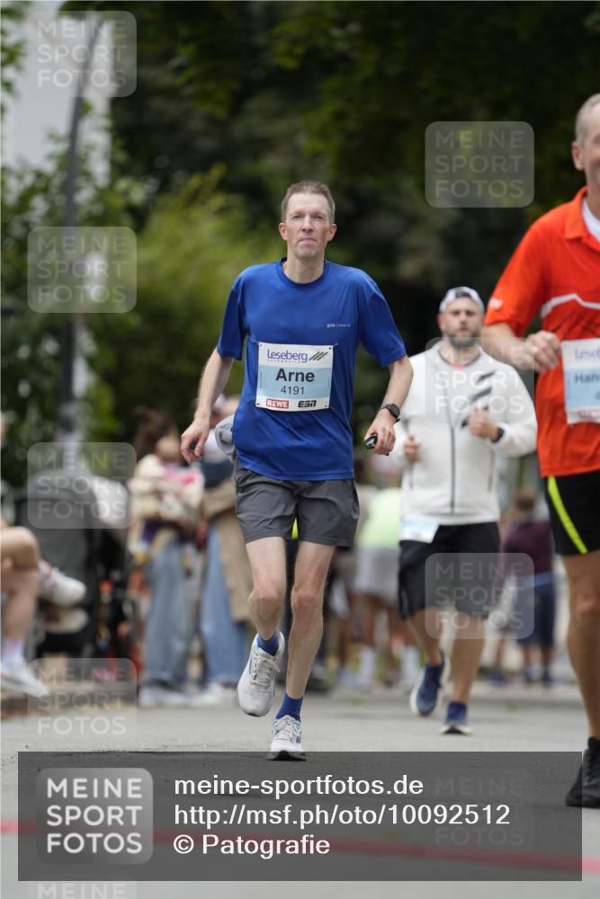 30.08.2026 - Blankeneser Heldenlauf Patografie http://msf.ph/oto/10092512 30.08.2026 12:34:41 Ziel 2628, 2844, 4187, 4435 meine-sportfotos.de