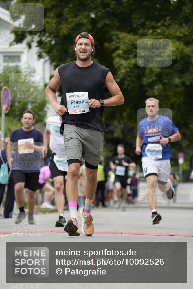 30.08.2026 - Blankeneser Heldenlauf Patografie http://msf.ph/oto/10092526 30.08.2026 12:35:02 Ziel 2085, 4036, 4321, 4439 meine-sportfotos.de