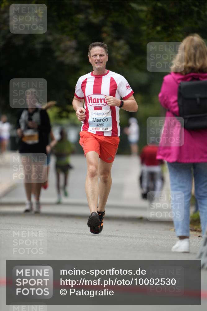 30.08.2026 - Blankeneser Heldenlauf Patografie http://msf.ph/oto/10092530 30.08.2026 12:35:13 Ziel 4123, 4471 meine-sportfotos.de