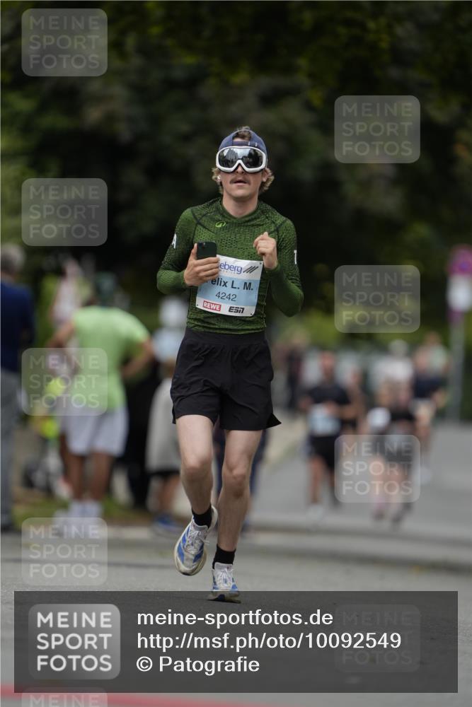 30.08.2026 - Blankeneser Heldenlauf Patografie http://msf.ph/oto/10092549 30.08.2026 12:36:12 Ziel  meine-sportfotos.de