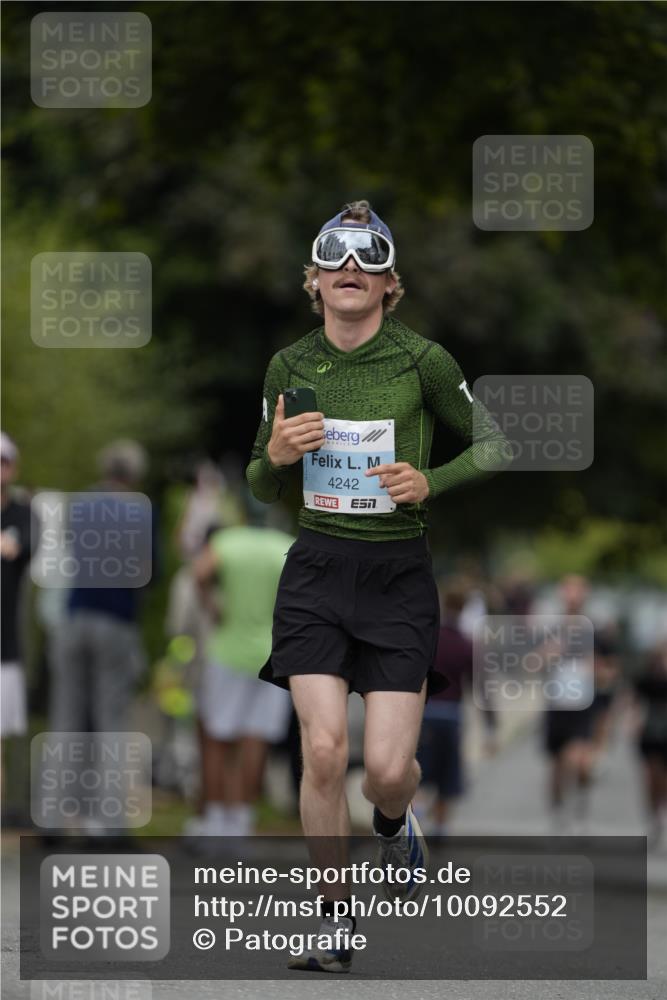 30.08.2026 - Blankeneser Heldenlauf Patografie http://msf.ph/oto/10092552 30.08.2026 12:36:14 Ziel 4242 meine-sportfotos.de