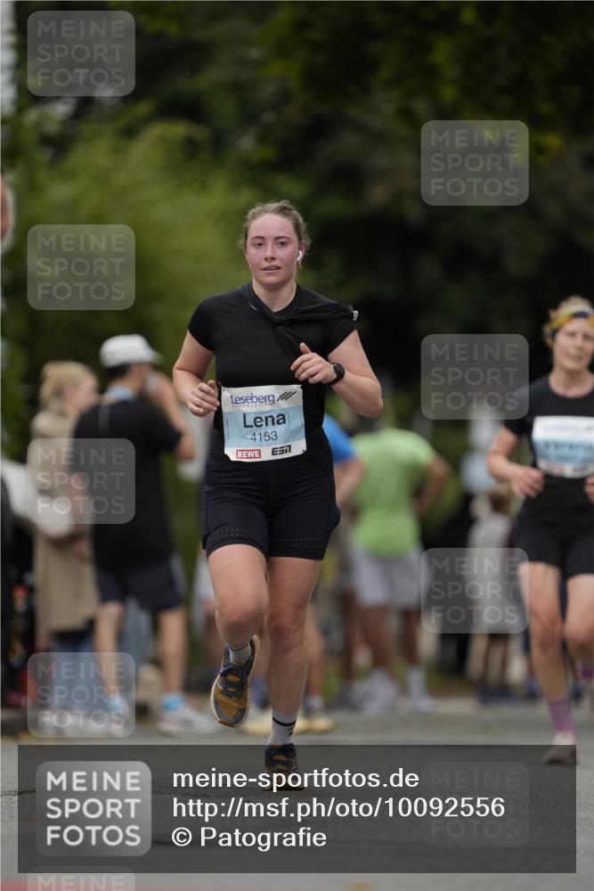 30.08.2026 - Blankeneser Heldenlauf Patografie http://msf.ph/oto/10092556 30.08.2026 12:36:36 Ziel 4077, 4153 meine-sportfotos.de