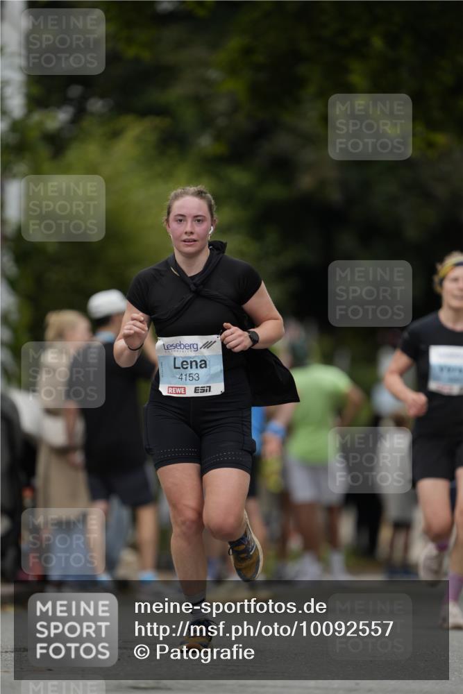 30.08.2026 - Blankeneser Heldenlauf Patografie http://msf.ph/oto/10092557 30.08.2026 12:36:36 Ziel 4077, 4153 meine-sportfotos.de