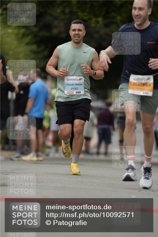 30.08.2026 - Blankeneser Heldenlauf Patografie http://msf.ph/oto/10092571 30.08.2026 12:37:00 Ziel 2108, 2109, 4166, 4193 meine-sportfotos.de