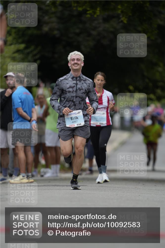 30.08.2026 - Blankeneser Heldenlauf Patografie http://msf.ph/oto/10092583 30.08.2026 12:37:21 Ziel 2084, 4239 meine-sportfotos.de
