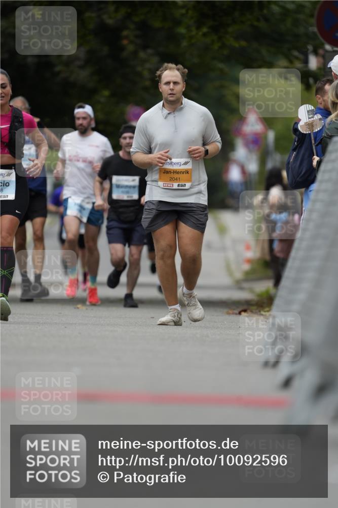 30.08.2026 - Blankeneser Heldenlauf Patografie http://msf.ph/oto/10092596 30.08.2026 12:37:55 Ziel 4406, 4474 meine-sportfotos.de