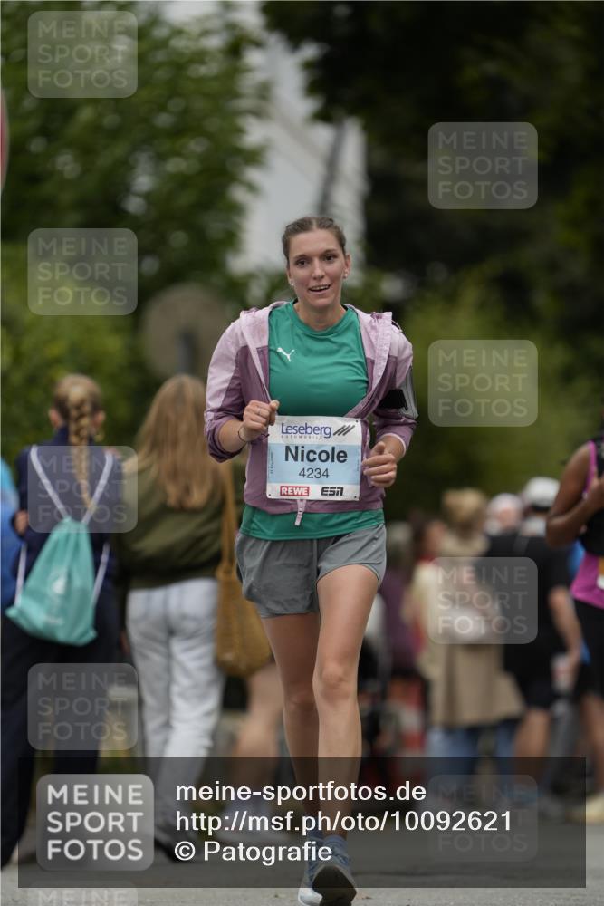 30.08.2026 - Blankeneser Heldenlauf Patografie http://msf.ph/oto/10092621 30.08.2026 12:38:50 Ziel 2399, 2546, 4234, 4279 meine-sportfotos.de