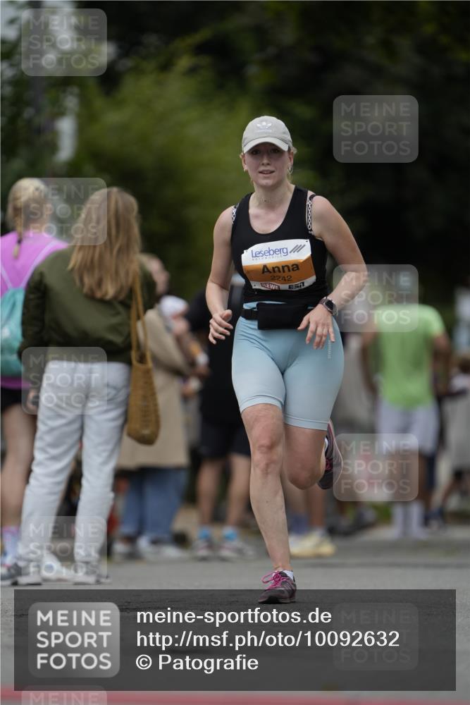 30.08.2026 - Blankeneser Heldenlauf Patografie http://msf.ph/oto/10092632 30.08.2026 12:39:15 Ziel 2242, 4306 meine-sportfotos.de