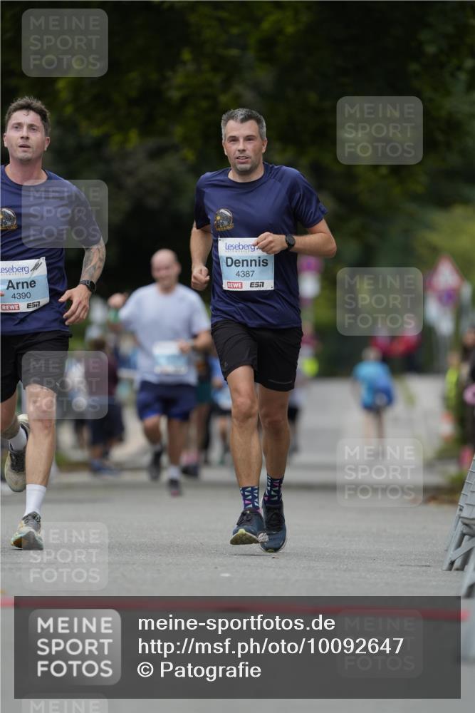 30.08.2026 - Blankeneser Heldenlauf Patografie http://msf.ph/oto/10092647 30.08.2026 12:39:51 Ziel 4049, 4387, 4388, 4389, 4390 meine-sportfotos.de