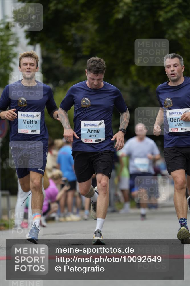 30.08.2026 - Blankeneser Heldenlauf Patografie http://msf.ph/oto/10092649 30.08.2026 12:39:52 Ziel 4049, 4387, 4388, 4389, 4390 meine-sportfotos.de
