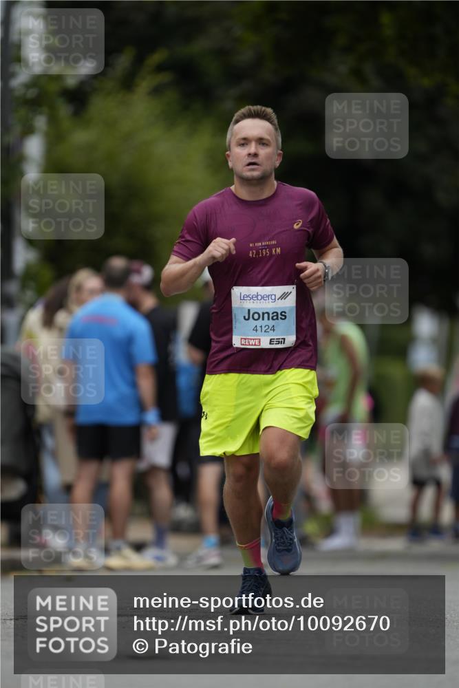 30.08.2026 - Blankeneser Heldenlauf Patografie http://msf.ph/oto/10092670 30.08.2026 12:40:35 Ziel 2700, 2736, 4124, 4468 meine-sportfotos.de