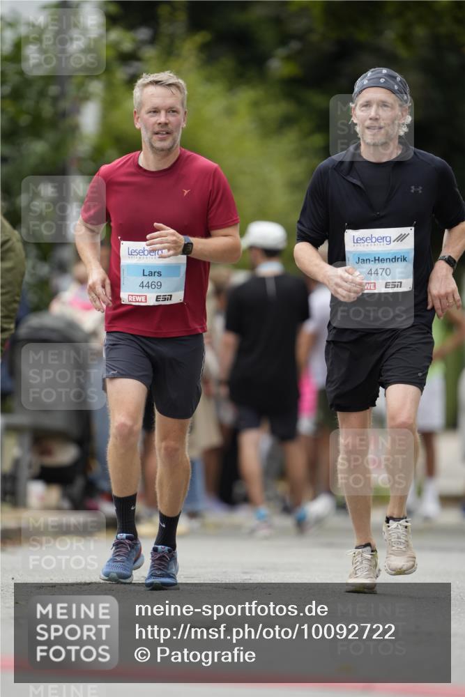 30.08.2026 - Blankeneser Heldenlauf Patografie http://msf.ph/oto/10092722 30.08.2026 12:43:09 Ziel 4307, 4308, 4469, 4470 meine-sportfotos.de