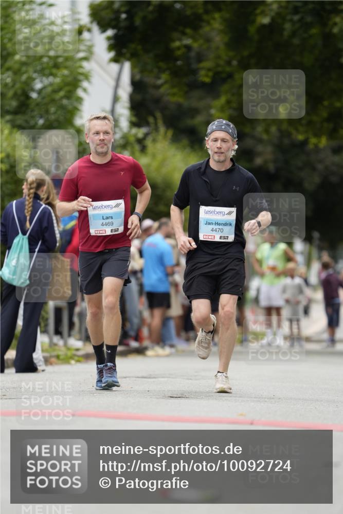 30.08.2026 - Blankeneser Heldenlauf Patografie http://msf.ph/oto/10092724 30.08.2026 12:43:11 Ziel 4307, 4308, 4469, 4470 meine-sportfotos.de