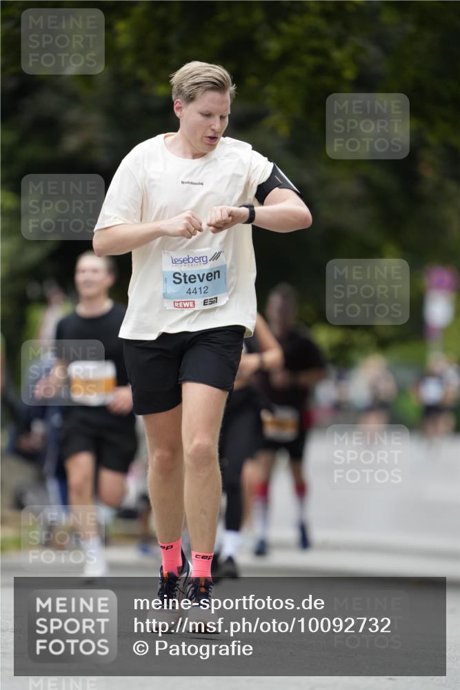 30.08.2026 - Blankeneser Heldenlauf Patografie http://msf.ph/oto/10092732 30.08.2026 12:43:31 Ziel 2622, 4029, 4412 meine-sportfotos.de