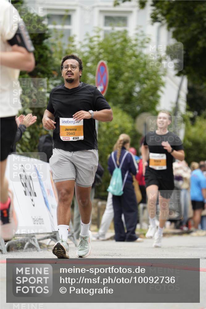 30.08.2026 - Blankeneser Heldenlauf Patografie http://msf.ph/oto/10092736 30.08.2026 12:43:37 Ziel 2271, 2385, 2622, 2940, 4029, 4412 meine-sportfotos.de