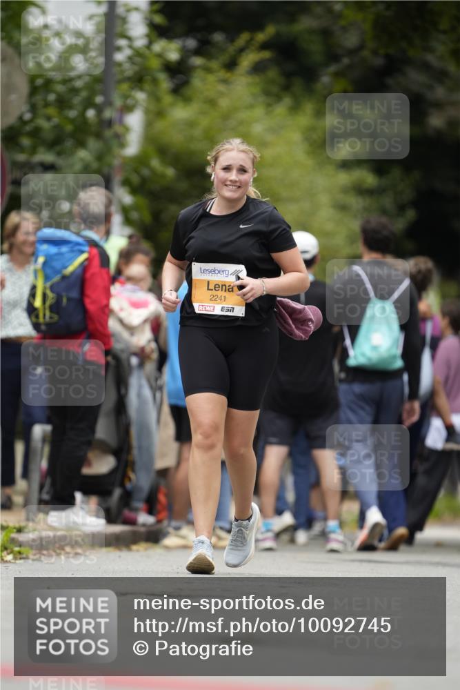 30.08.2026 - Blankeneser Heldenlauf Patografie http://msf.ph/oto/10092745 30.08.2026 12:43:50 Ziel 2500 meine-sportfotos.de