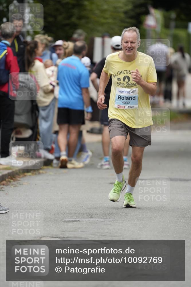 30.08.2026 - Blankeneser Heldenlauf Patografie http://msf.ph/oto/10092769 30.08.2026 12:45:18 Ziel 2496, 2842 meine-sportfotos.de