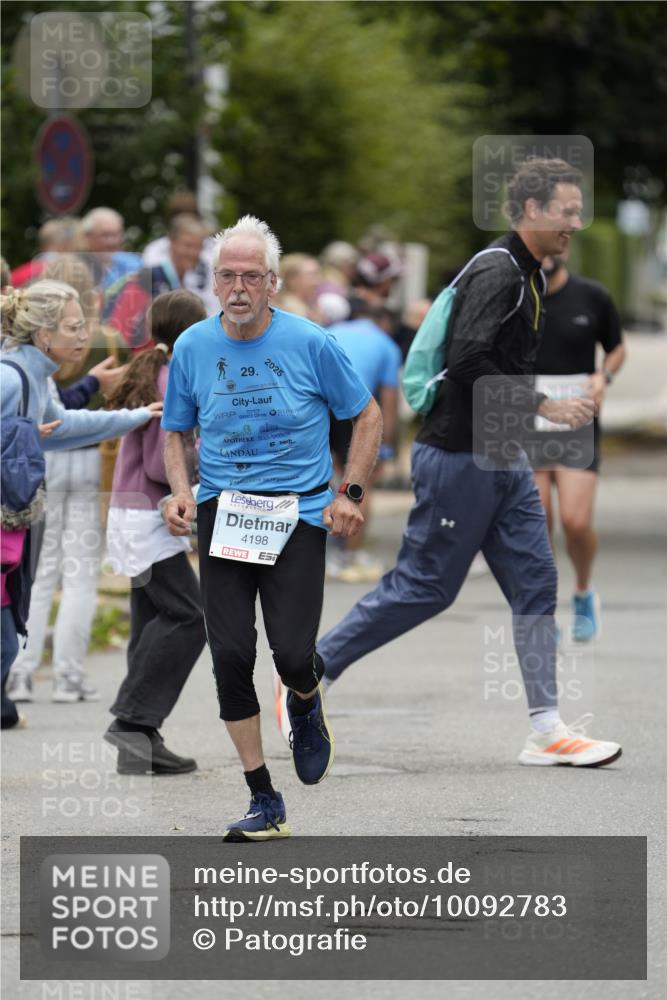 30.08.2026 - Blankeneser Heldenlauf Patografie http://msf.ph/oto/10092783 30.08.2026 12:46:06 Ziel 4136, 4198 meine-sportfotos.de