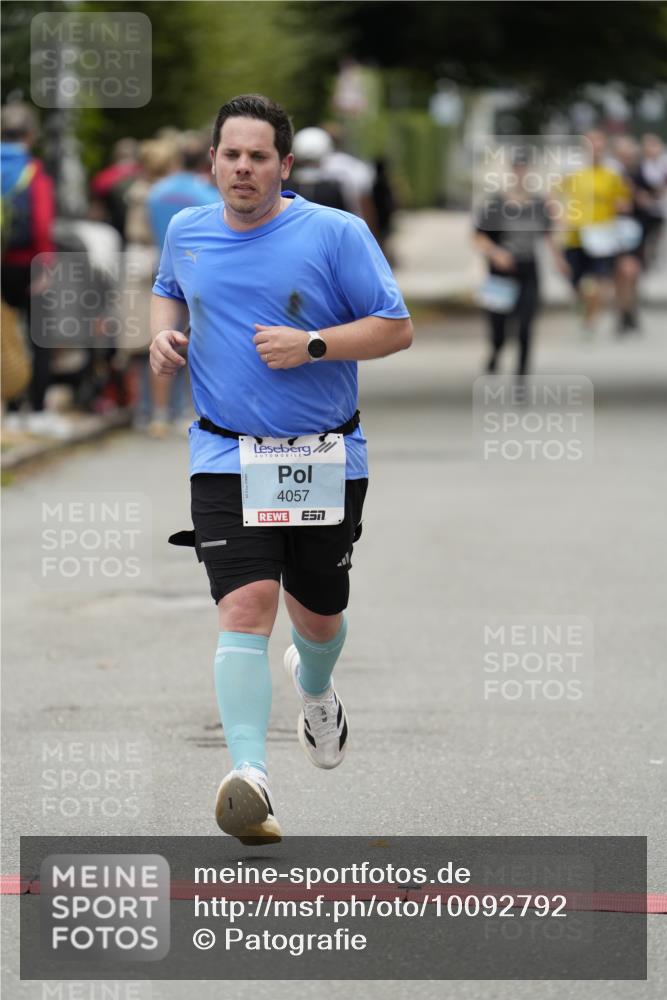 30.08.2026 - Blankeneser Heldenlauf Patografie http://msf.ph/oto/10092792 30.08.2026 12:46:20 Ziel 4057, 4090, 4192 meine-sportfotos.de