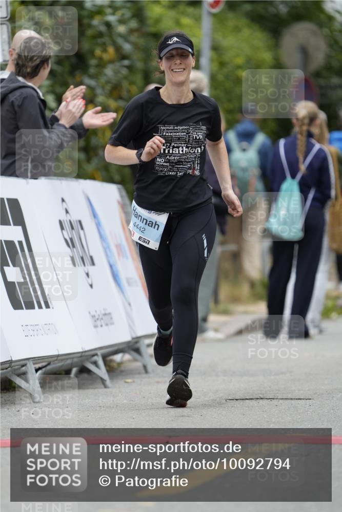 30.08.2026 - Blankeneser Heldenlauf Patografie http://msf.ph/oto/10092794 30.08.2026 12:46:32 Ziel 4442 meine-sportfotos.de