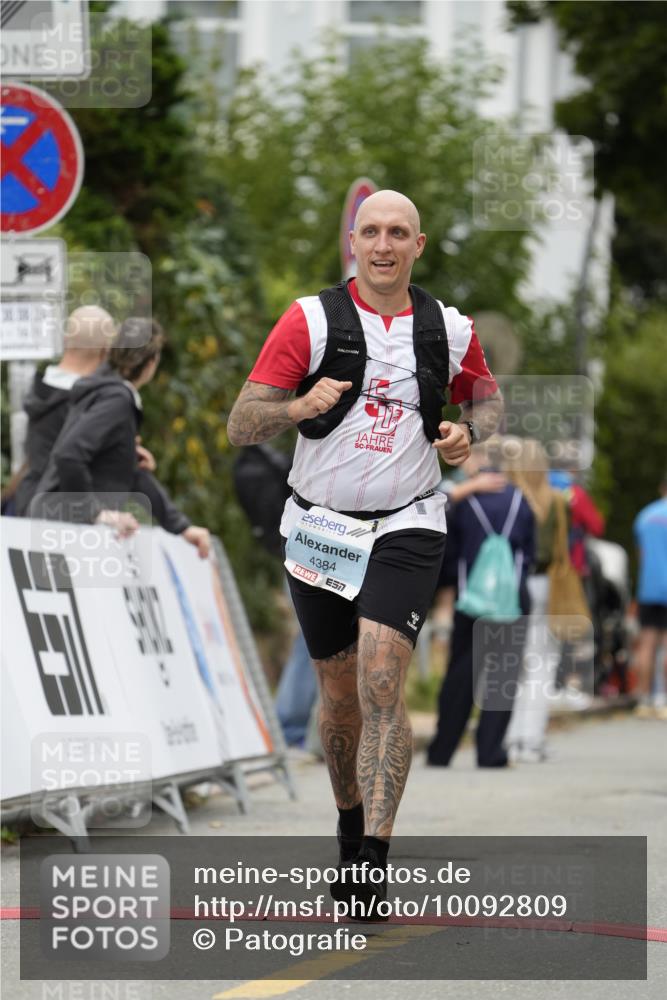 30.08.2026 - Blankeneser Heldenlauf Patografie http://msf.ph/oto/10092809 30.08.2026 12:46:59 Ziel 4177, 4384 meine-sportfotos.de