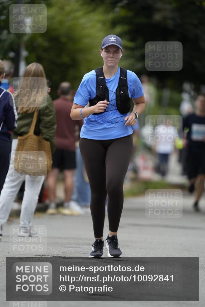 30.08.2026 - Blankeneser Heldenlauf Patografie http://msf.ph/oto/10092841 30.08.2026 12:49:18 Ziel  meine-sportfotos.de