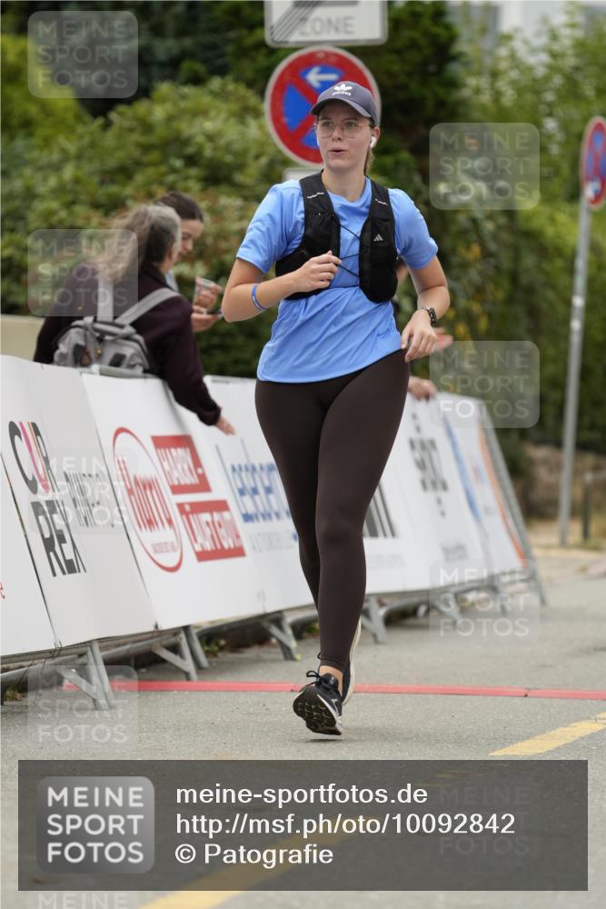 30.08.2026 - Blankeneser Heldenlauf Patografie http://msf.ph/oto/10092842 30.08.2026 12:49:25 Ziel 2093, 4245 meine-sportfotos.de