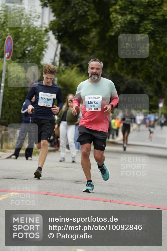 30.08.2026 - Blankeneser Heldenlauf Patografie http://msf.ph/oto/10092846 30.08.2026 12:49:30 Ziel 2093, 4245, 4311 meine-sportfotos.de