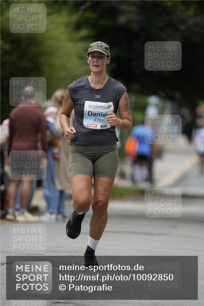 30.08.2026 - Blankeneser Heldenlauf Patografie http://msf.ph/oto/10092850 30.08.2026 12:49:39 Ziel 4262, 4311 meine-sportfotos.de