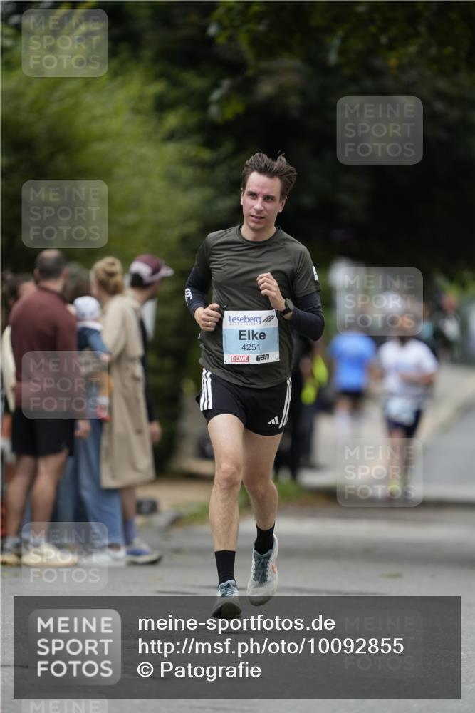 30.08.2026 - Blankeneser Heldenlauf Patografie http://msf.ph/oto/10092855 30.08.2026 12:49:57 Ziel  meine-sportfotos.de