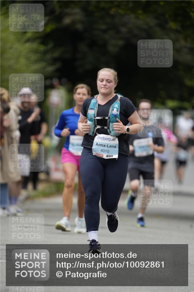 30.08.2026 - Blankeneser Heldenlauf Patografie http://msf.ph/oto/10092861 30.08.2026 12:50:17 Ziel 4010, 4063 meine-sportfotos.de